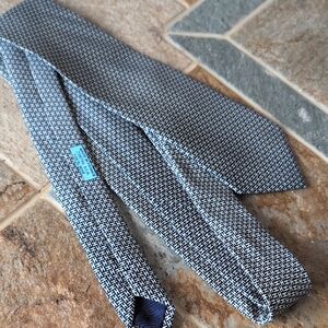 HERMES Elegant Blue and Tan Men's Tie